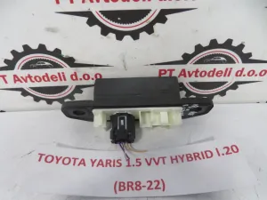 TOYOTA YARIS L.20, TIPKA-STIKALO POKROVA PRTLJAGE