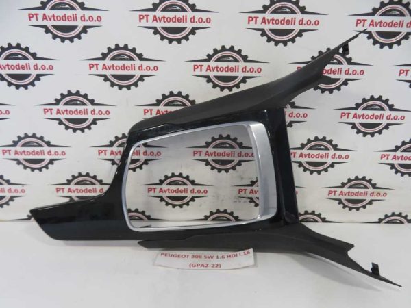 PEUGEOT 308 L.18, PVC OKOLI PRESTAVNE ROČKE