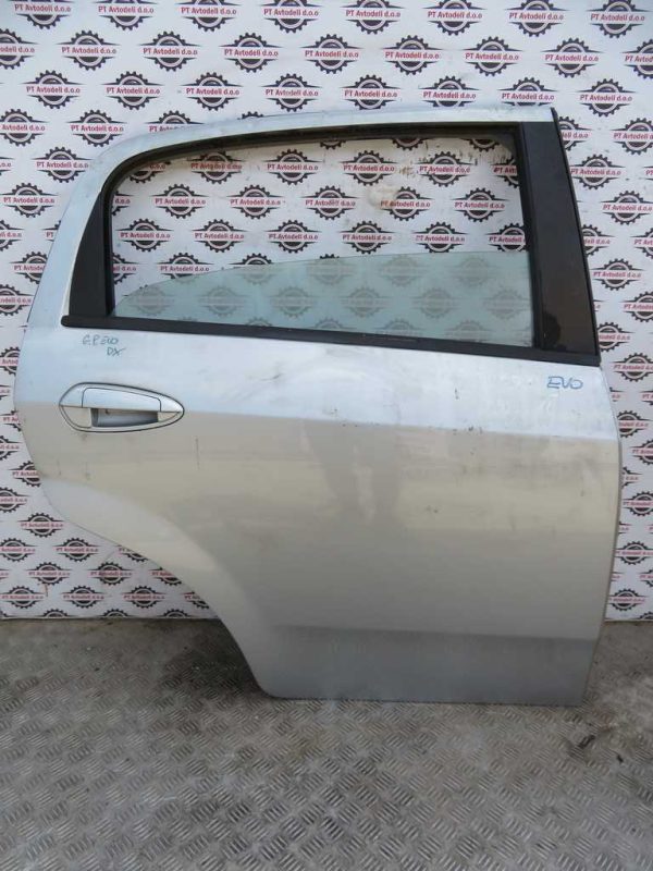 FIAT GRANDE PUNTO L.07, ZADNJA DESNA VRATA