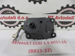 RENAULT CLIO L.16, MOTORČEK LOPUTE NA PEČKI