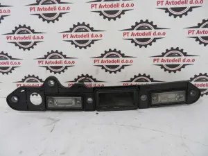 VW TOURAN L.08, TIPKA IN LUČKE POKROVA PRTLJAGE