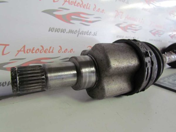 FORD FIESTA L.12, POLOSOVINA, PREDNJA LEVA - Image 3