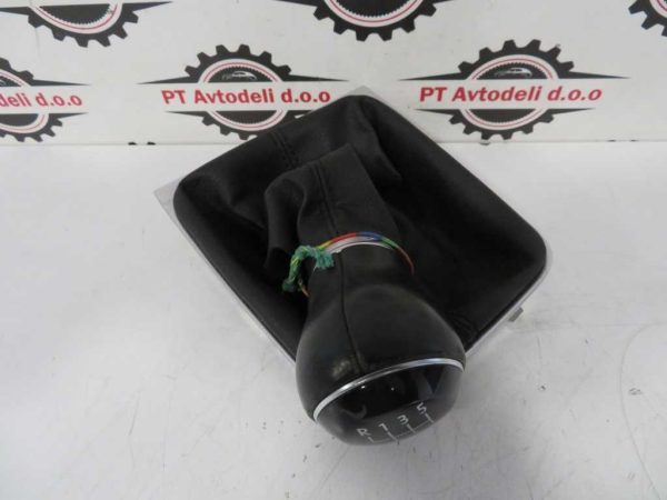 VW GOLF 7 L.15, BUNKA PRESTAVNE ROČKE - Image 2