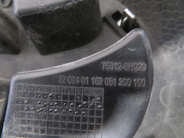 TOYOTA AYGO L.18, ZNAK PREDNJEGA ODBIJAČA - Image 2