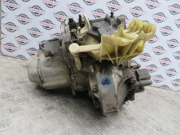 PEUGEOT 2008 1.6 HDI L.14, MENJALNIK (5 PRESTAV) - Image 4