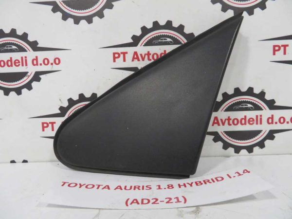 TOYOTA AURIS L.14, PVC TRIKOTNIK BLATNIKA, LEVI
