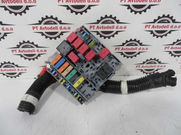 FIAT 500 L.16, ELEKTRONIKA Z VAROVALKAMI,