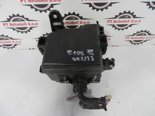 PEUGEOT 108 L.18, PVC OHIŠJE ELEKTRONIKE - Image 2