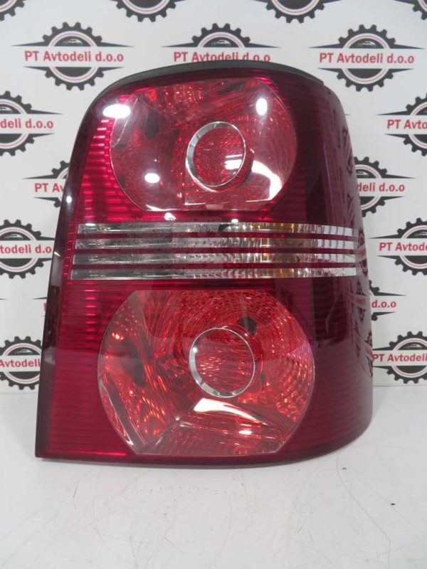 VW TOURAN L.08, ZADNJA DESNA LUČ