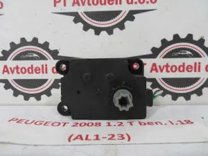PEUGEOT 2008 L.18, MOTORČEK LOPUTE NA PEČKI