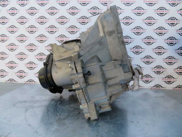 FORD FIESTA 1.4 TDCI L.12, MENJALNIK - Image 4