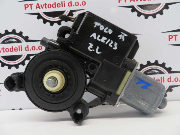 VW POLO L.14, MOTORČEK ZA DVIG STEKLA, ZADNJI DESNI