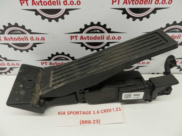 KIA SPORTAGE L.21, STOPALKA ZA GAS