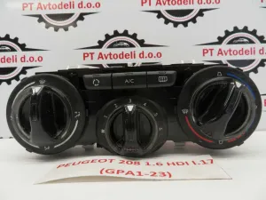 PEUGEOT 208 1.6 HDI L.17, KOMANDE ROČNE KLIME