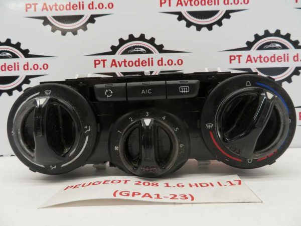 PEUGEOT 208 1.6 HDI L.17, KOMANDE ROČNE KLIME