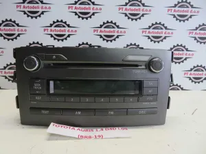 TOYOTA AURIS L.09, RADIO- ORIGINAL