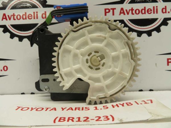 TOYOTA YARIS L.17, MOTORČEK LOPUTE NA PEČKI