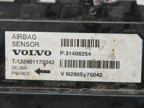 VOLVO V40 CROSS COUNTRY L.15, ZADNJI ODBIJAČ - Image 2