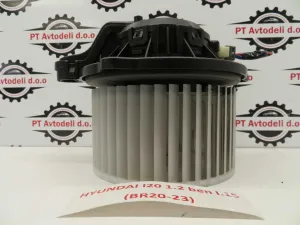 HYUNDAI I20 L.15, MOTORČEK PEČKE