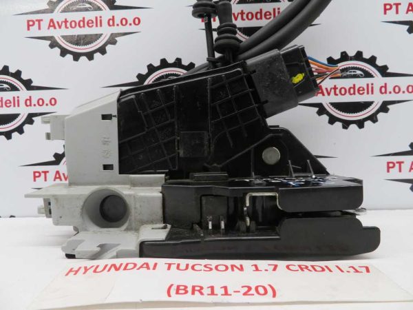 HYUNDAI TUCSON L.17, KLJUČAVNICA VRAT, PREDNJA DESNA