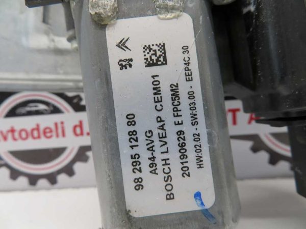 PEUGEOT 2008 L.18, MEHANIZEM ZA DVIG STEKLA, PREDNJI LEVI - Image 3