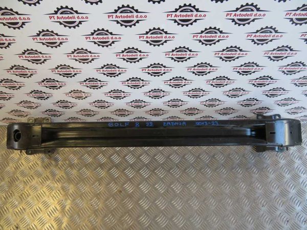 VW GOLF 8 L.22, ZADNJA TRAVERZA
