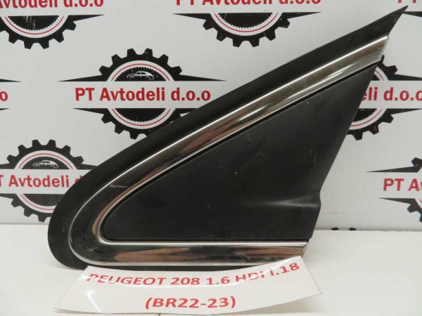 PEUGEOT 208 L.18, PVC TRIKOTNIK BLATNIKA, LEVI