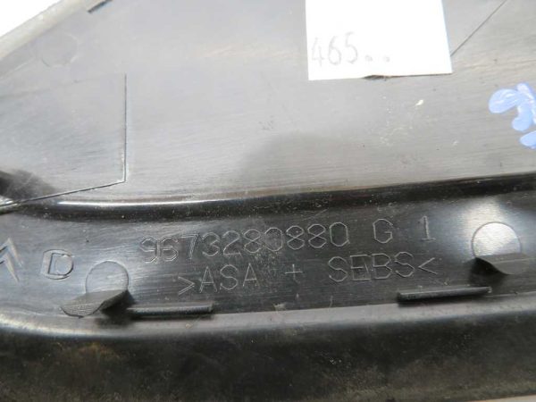 PEUGEOT 208 L.18, PVC TRIKOTNIK BLATNIKA, LEVI - Image 2