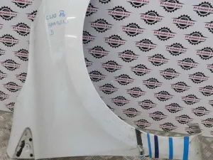 RENAULT CLIO L.18, DESNI BLATNIK