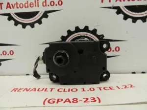 RENAULT CLIO L.22, MOTORČEK LOPUTE NA PEČKI