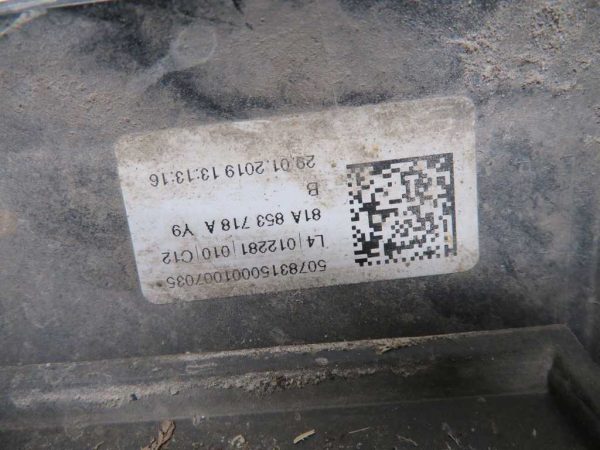 AUDI Q2 L.20, PVC OBROBA BLATNIKA, PREDNJA DESNA - Image 2