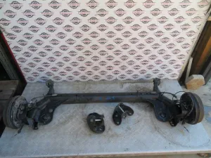 FORD B-MAX L.16, ZADNJA PREMA