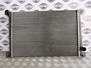 MINI COUNTRYMAN 1.6 BEN. L.15, HLADILNIK VODE