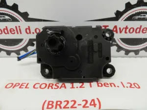 OPEL CORSA L.20, MOTORČEK LOPUTE NA PEČKI