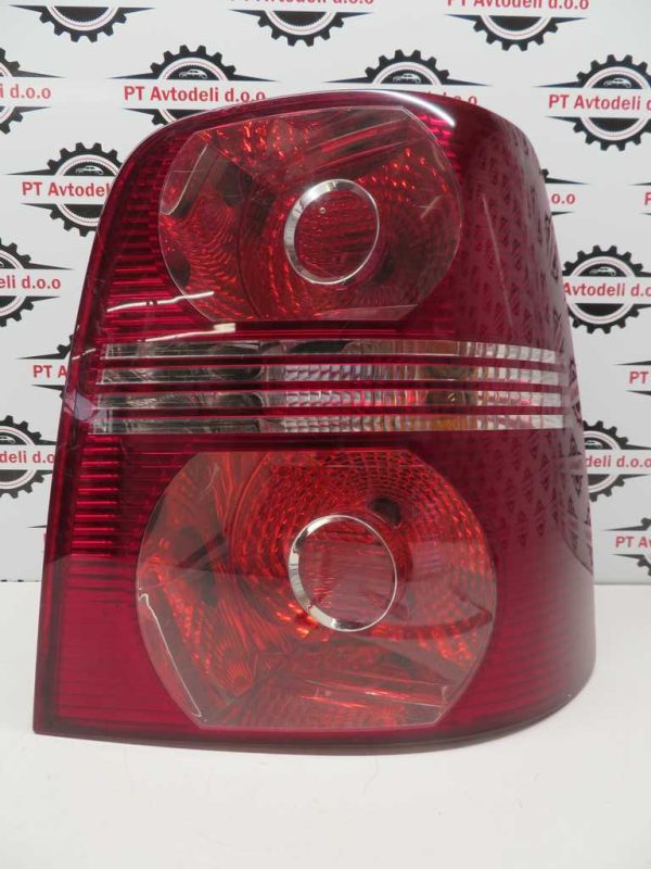 VW TOURAN L.08, ZADNJA DESNA LUČ
