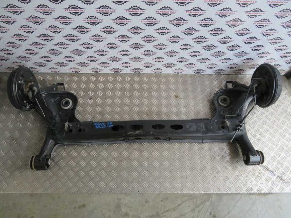 VW POLO L.20, ZADNJA PREMA