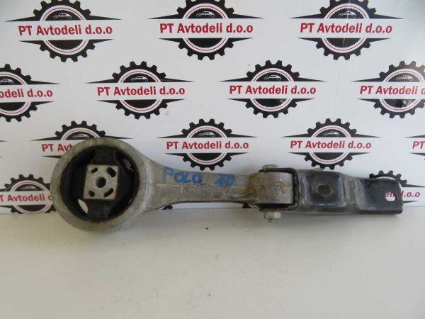 VW POLO L.10, NOSILEC MOTORJA