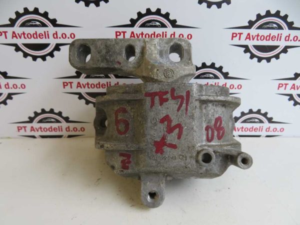 AUDI A3 L.10, NOSILEC MOTORJA
