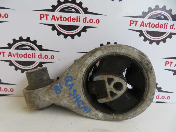 NISSAN QASHQAI L.10, NOSILEC MOTORJA