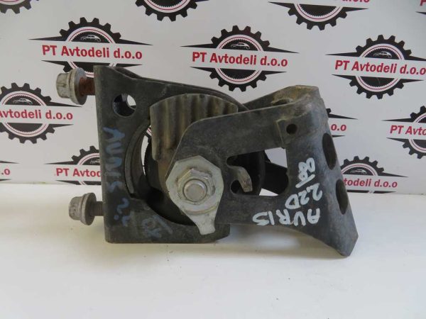 TOYOTA AURIS 2.2 D L.08, NOSILEC MOTORJA