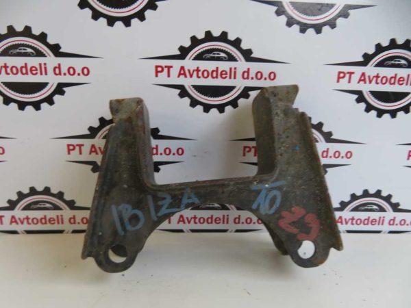 SEAT IBIZA L.10, NOSILEC MOTORJA
