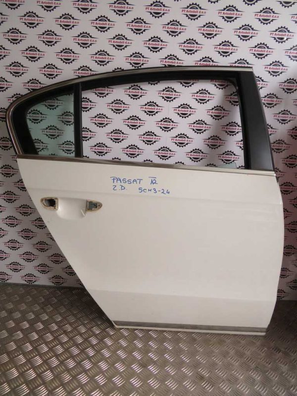 VW PASSAT L.12, ZADNJA DESNA VRATA