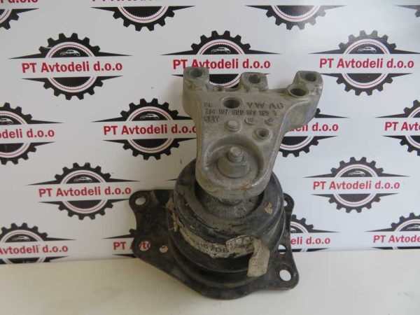 VW POLO L.10, NOSILEC MOTORJA