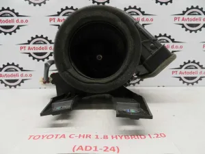 TOYOTA C-HR L.20, MOTORČEK PEČKE