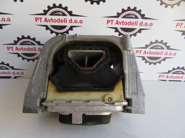 ŠKODA OCTAVIA SW L.16, NOSILEC MOTORJA - Image 3