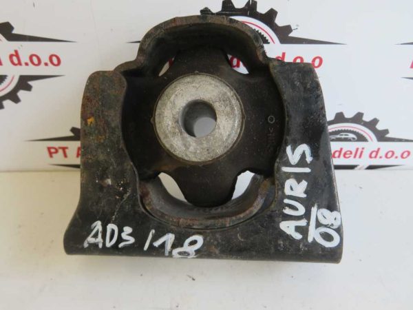 TOYOTA AURIS L.08, NOSILEC MOTORJA