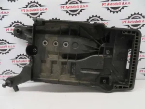 ŠKODA KAMIQ L.20, PVC PODNOŽJE AKUMULATORJA