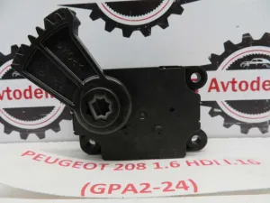 PEUGEOT 208 L.16, MOTORČEK LOPUTE NA PEČKI