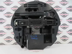 RENAULT CLIO L.16, ORODJE REZERVE