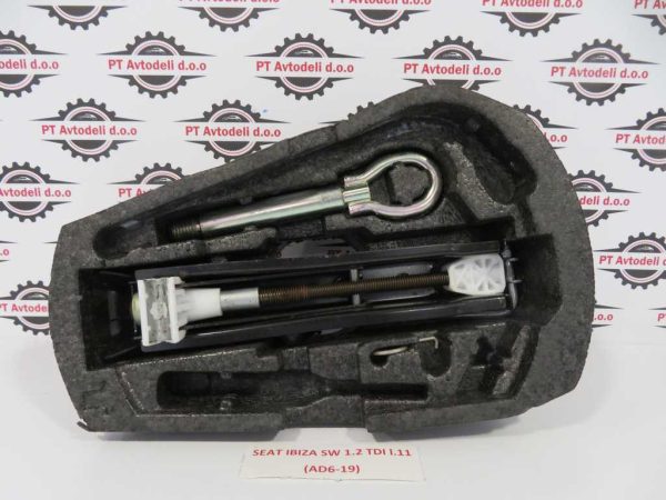 SEAT IBIZA L.11, ORODJE REZERVNE GUME
